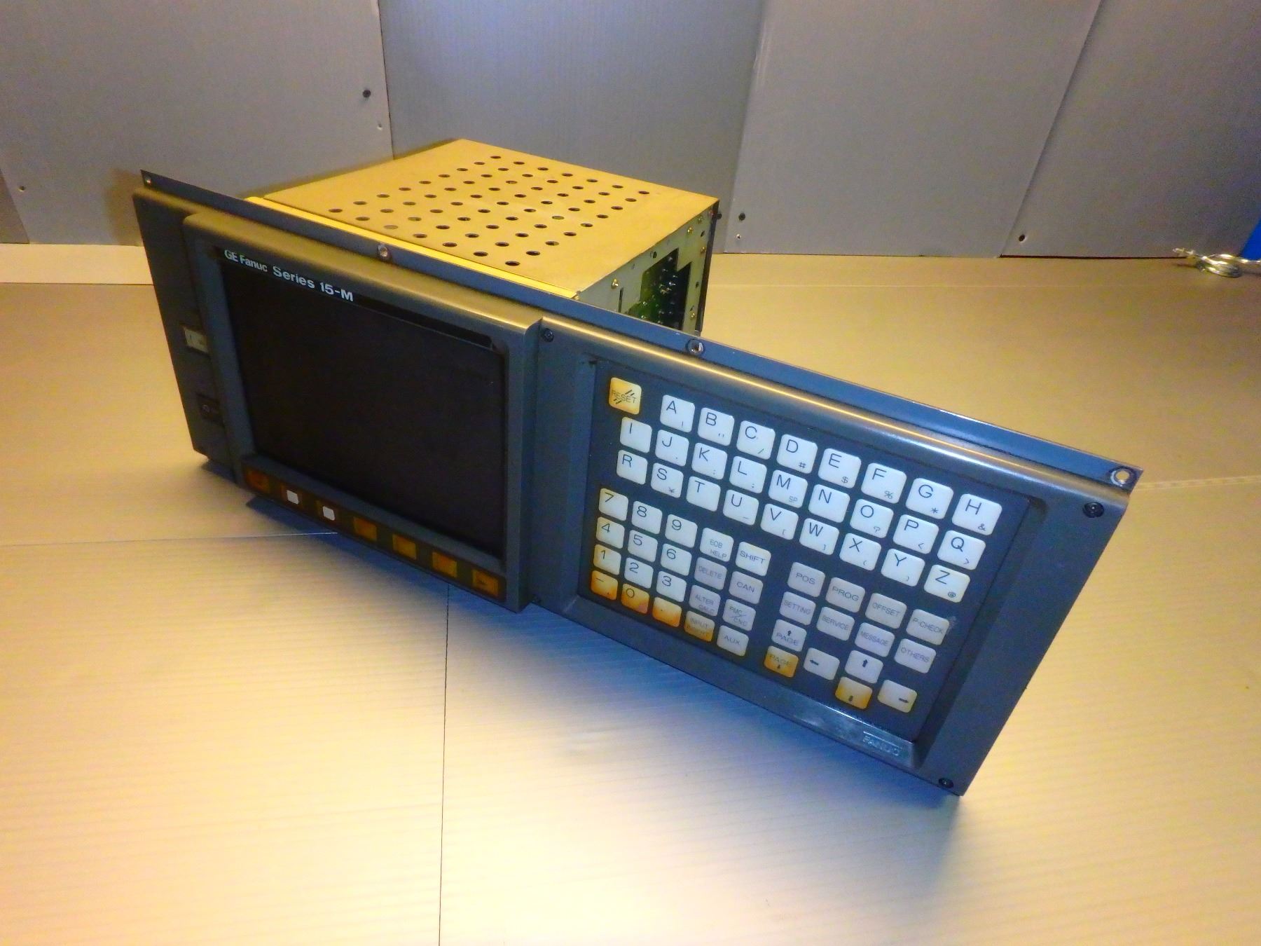 Monitor Fanuc Fanuc CRT/MDI UNIT- MONITOR- A02B-0163-C245