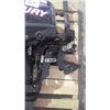 Image 4 : Mercury 8 HP 4 stroke outboard motor