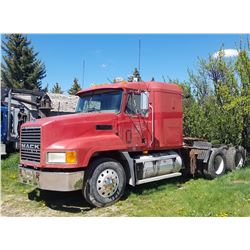 2002 Mack, 460 Mack eng., 18 spd. Eaton-Fuller, sleeper, 198" wb, new air hoses, excellent rubber (4