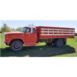 1974 Dodge D600 2-ton, 318 eng., 5 spd./ 2 rear axle / 3 speed Brownie (creeper under, creeper & hig