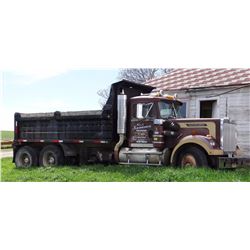 1979 Western Star tandem dump truck, Silver 92 Detroit, 13 spd Eastman, Hendricks rear end, 11 yd. b