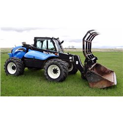 New Holland LM435A telehandler, diesel, pallet forks & 8’6” bucket w/ grapple, 4350 hrs.