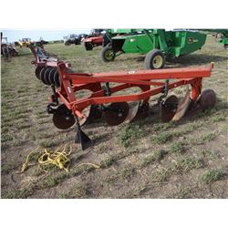 IH 440 3-bottom plow, cat. II 3-pt.