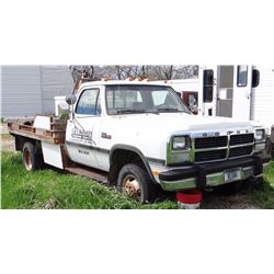 1992 Dodge Ram 350, 1 ton, 4 x 4, dually, Cummins 12 valve diesel, 5 spd, 170k miles, 50% rubber, fl