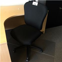 BLACK STENO CHAIR