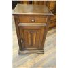 Image 1 : Night Table
