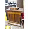 Image 1 : Wooden Podium