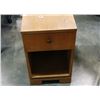 Image 2 : SINGLE DRAWER NIGHTSTAND