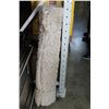 Image 1 : 4 X 5 SHAG AREA CARPET