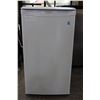 Image 1 : WHITE DANBY BAR FRIDGE