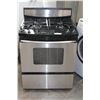 Image 1 : KTICHEN AID BLACK AND STAINLESS G STOVE