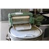 Image 2 : ANTIQUE BEATY WASHING MACHINE