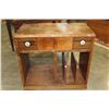 Image 1 : VINTAGE WALNUT MAGAZINE TABLE