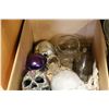 Image 2 : BOX OF DECORATIVE SKULLS