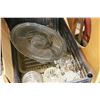 Image 2 : TRAY OF VINTAGE GLASS SERVING PIECES