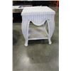 Image 1 : WHITE WICKER ENDTABLE