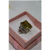 Image 3 : LADIES 14KT WHITE GOLD CRETIN DINNER RING RETAIL $500