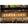 Image 3 : SPACE LAB 1847 BAR SIGN