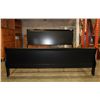 Image 2 : NEW KINGSIZE AVENZA BLACK MODERN SLEIGHBED, SOLID WOOD CONSTRUCTION, RETAIL $1499