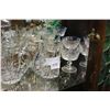 Image 1 : 2 SHELVES CRYSTAL STEMWARE