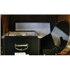 Image 1 : STORAGE BOX WITH CONTENTS AND WALL MIRROR