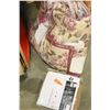 Image 1 : QUEENSIZE COMFORTOR SET + RECLINER FURNITURE COVER