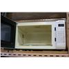 Image 2 : PANASONIC INVERTER MICROWAVE