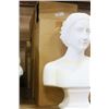 Image 2 : LOT OF WHITE POTTERY BUSTS