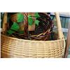 Image 2 : HAND WOVEN BASKET AND LOT OF WICKER BASKETS