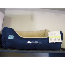 EDDIE BAUER PET BED