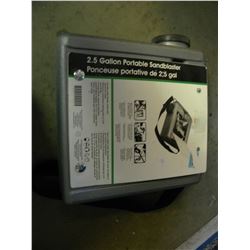 2.5 GALLON PORTABLE SAND BLASTER