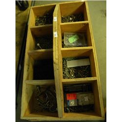 WOODEN CARPENTERS ORGANIZER