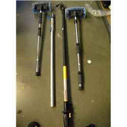 2 MOP EXTENSION HANDLES & 2 MOPS