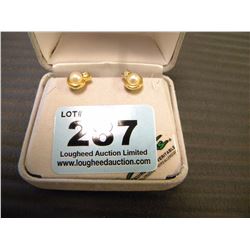 PAIR OF GOLD & PEARL STUDS