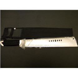 MACHETTE WITH CASE