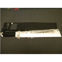 MACHETTE WITH CASE