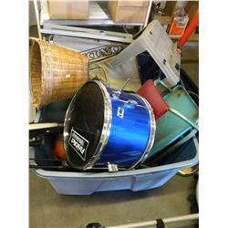 2 LARGE TUBS OF MISC/BOX OF MUSIC CDS