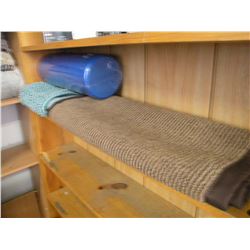 2 THROW RUGS/EXERCISE MAT