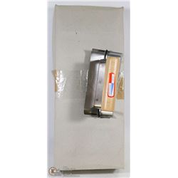 CASE OF 12 CEMENT GROOVERS/TROWELS