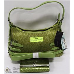 GREEN ADJUSTABLE STRAP SNAKE SKIN STYLE PURSE