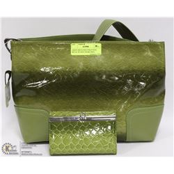 GREEN SHOULDER STRAP WITH METAL BUCKLE SNAKE SKIN