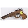 Image 1 : WOODEN ELASTIC SHOOTING GUN