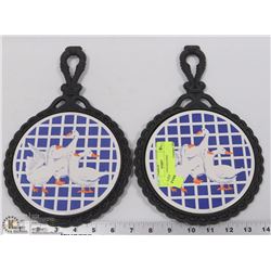 CAST IRON POT HOLDERS