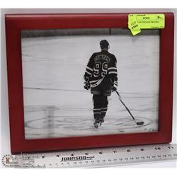GRETZKY 99 VINTAGE FRAMED PICTURE