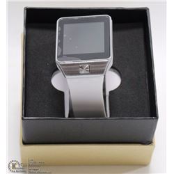 WHITE BLUETOOTH SMART WATCH FOR I PHONE OR ANDROID