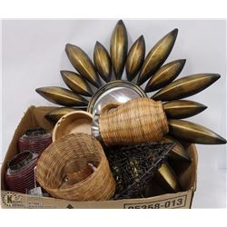 LARGE LOT OF HOUSEHOLD DECOR