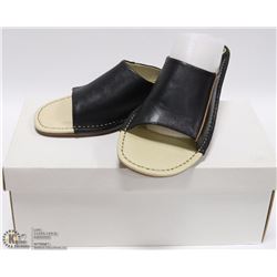 LADIES BLACK SLIP ON SANDAL SIZE 6