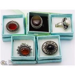 SET OF 5 FASHION RINGS
