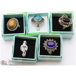 SET OF 5 FASHION RINGS