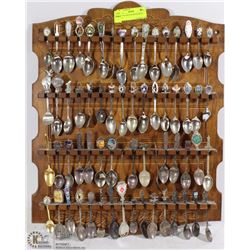 A LOT OF VINTAGE SPOONSWITH RACK